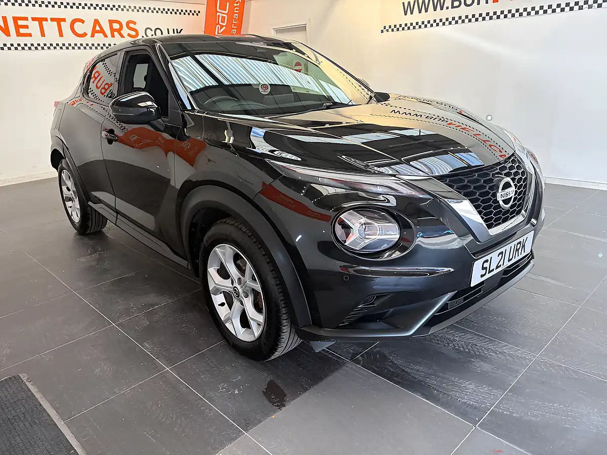Used 2021 Nissan Juke N-Connecta Black - Interior and Exterior details 4