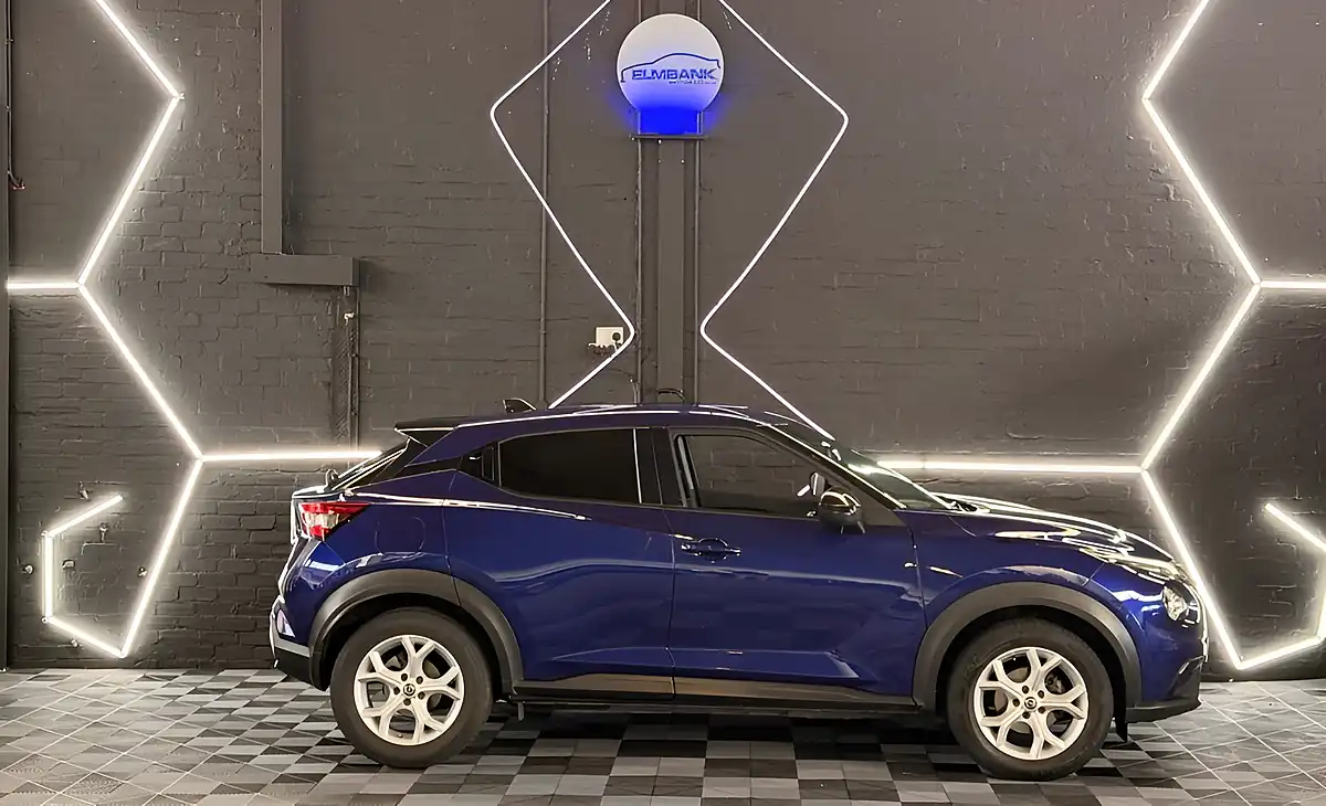 Used 2021 Nissan Juke N-Connecta Deep Purple Blue Metallic - Interior and Exterior details 11