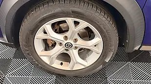 Used 2021 Nissan Juke N-Connecta Deep Purple Blue Metallic - Interior and Exterior details 9