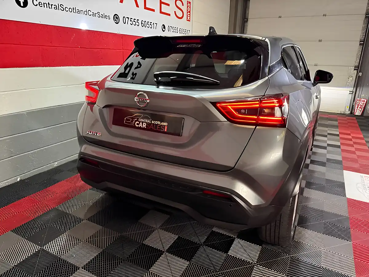Used 2021 Nissan Juke N-Connecta Grey - Interior and Exterior details 9