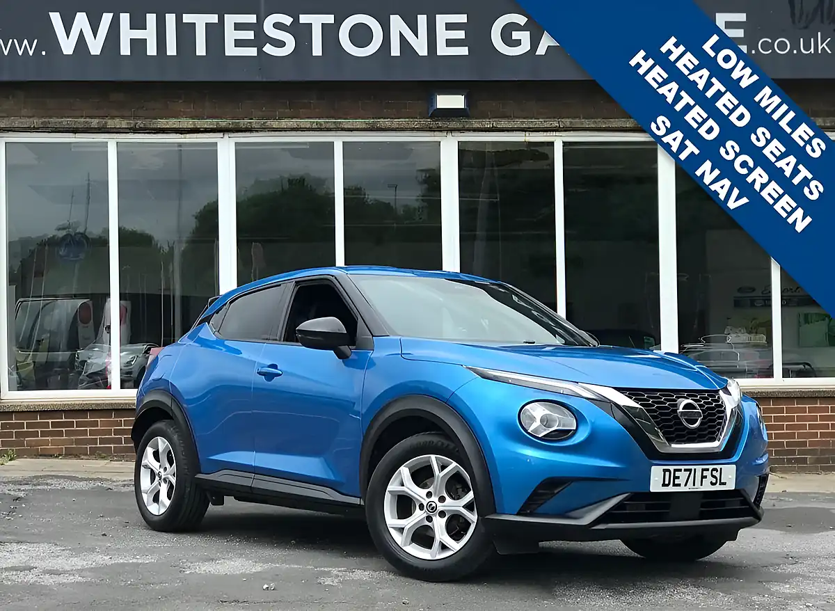 Used 2021 Nissan Juke N-Connecta Vivid Blue - Front View