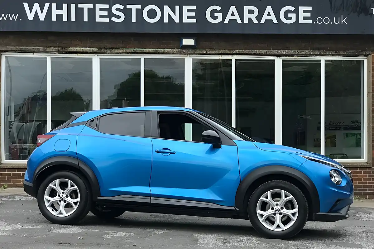 Used 2021 Nissan Juke N-Connecta Vivid Blue - Interior and Exterior details 3