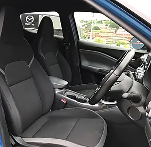 Used 2021 Nissan Juke N-Connecta Vivid Blue - Interior and Exterior details 9