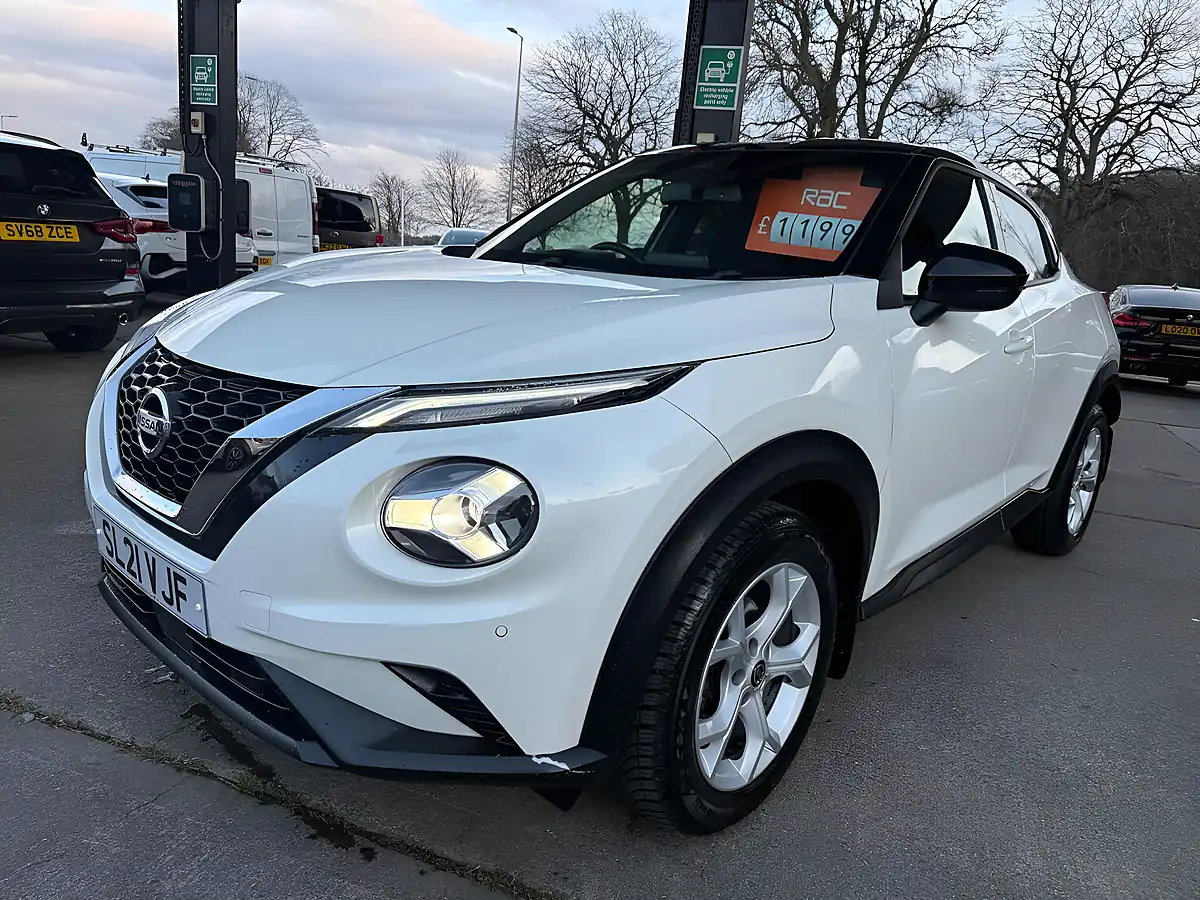 Used 2021 Nissan Juke N-Connecta White - Interior and Exterior details 3