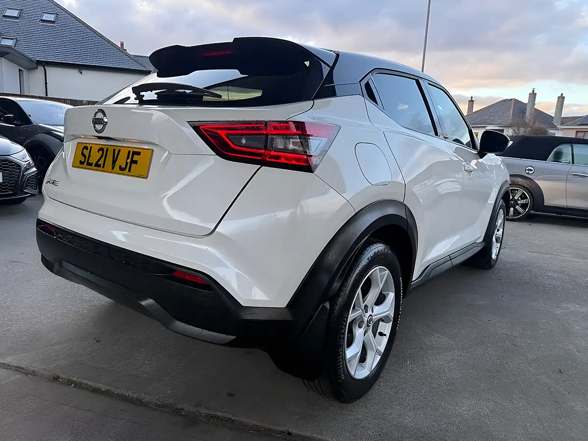 Used 2021 Nissan Juke N-Connecta White - Interior and Exterior details 7