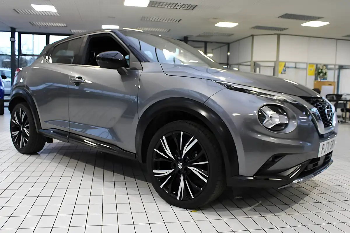 Used 2021 Nissan Juke Tekna+ Grey - Interior and Exterior details 11