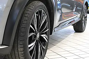 Used 2021 Nissan Juke Tekna+ Grey - Interior and Exterior details 6