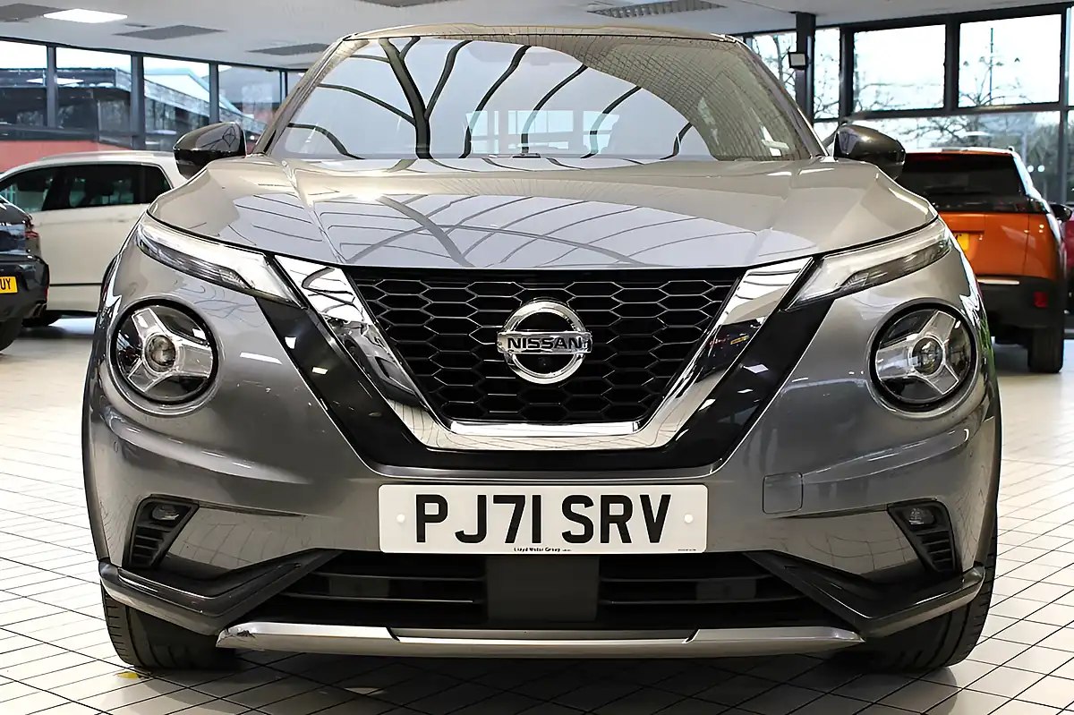 Used 2021 Nissan Juke Tekna+ Grey - Interior and Exterior details 8