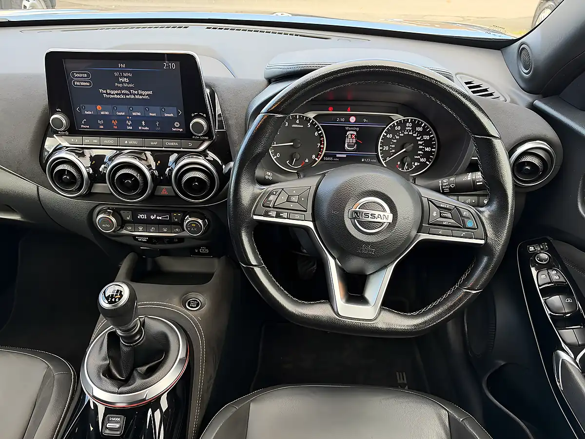 Used 2021 Nissan Juke Tekna+ Grey Metallic - Interior and Exterior details 10