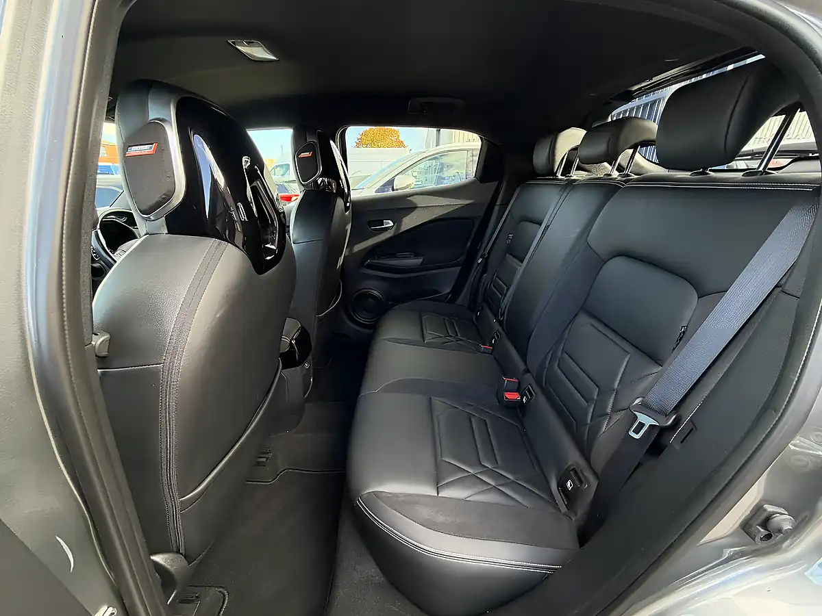 Used 2021 Nissan Juke Tekna+ Grey Metallic - Interior and Exterior details 16