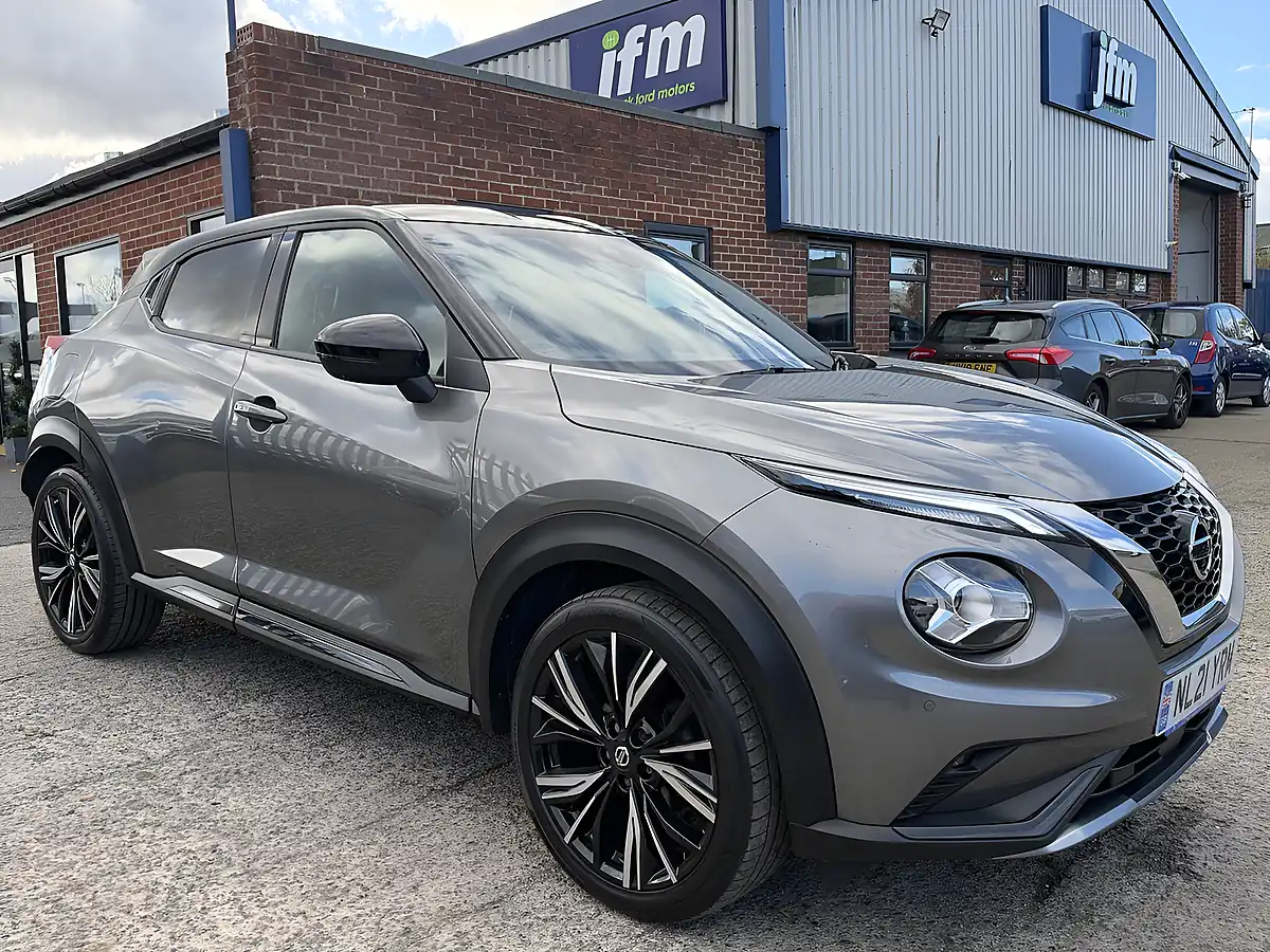 Used 2021 Nissan Juke Tekna+ Grey Metallic - Interior and Exterior details 20