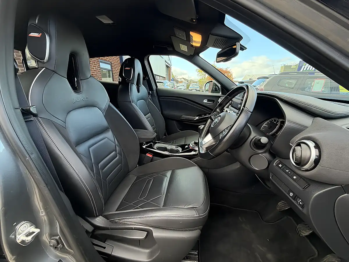 Used 2021 Nissan Juke Tekna+ Grey Metallic - Interior and Exterior details 3