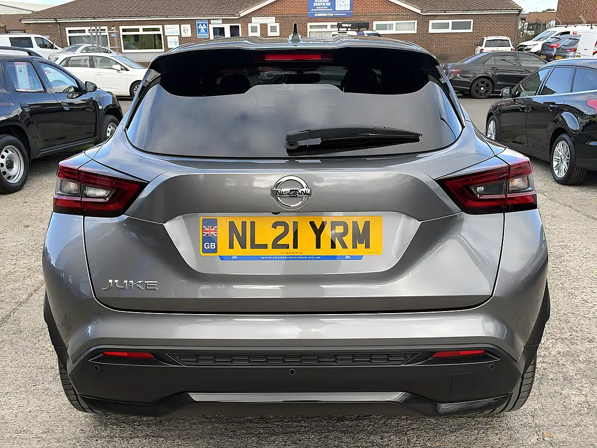 Used 2021 Nissan Juke Tekna+ Grey Metallic - Interior and Exterior details 7