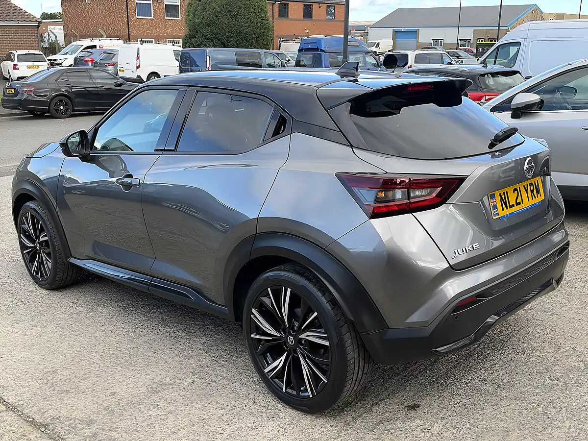 Used 2021 Nissan Juke Tekna+ Grey Metallic - Interior and Exterior details 8