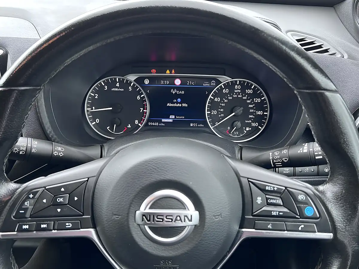 Used 2021 Nissan Juke Tekna+ Pearl Black Met - Interior and Exterior details 11