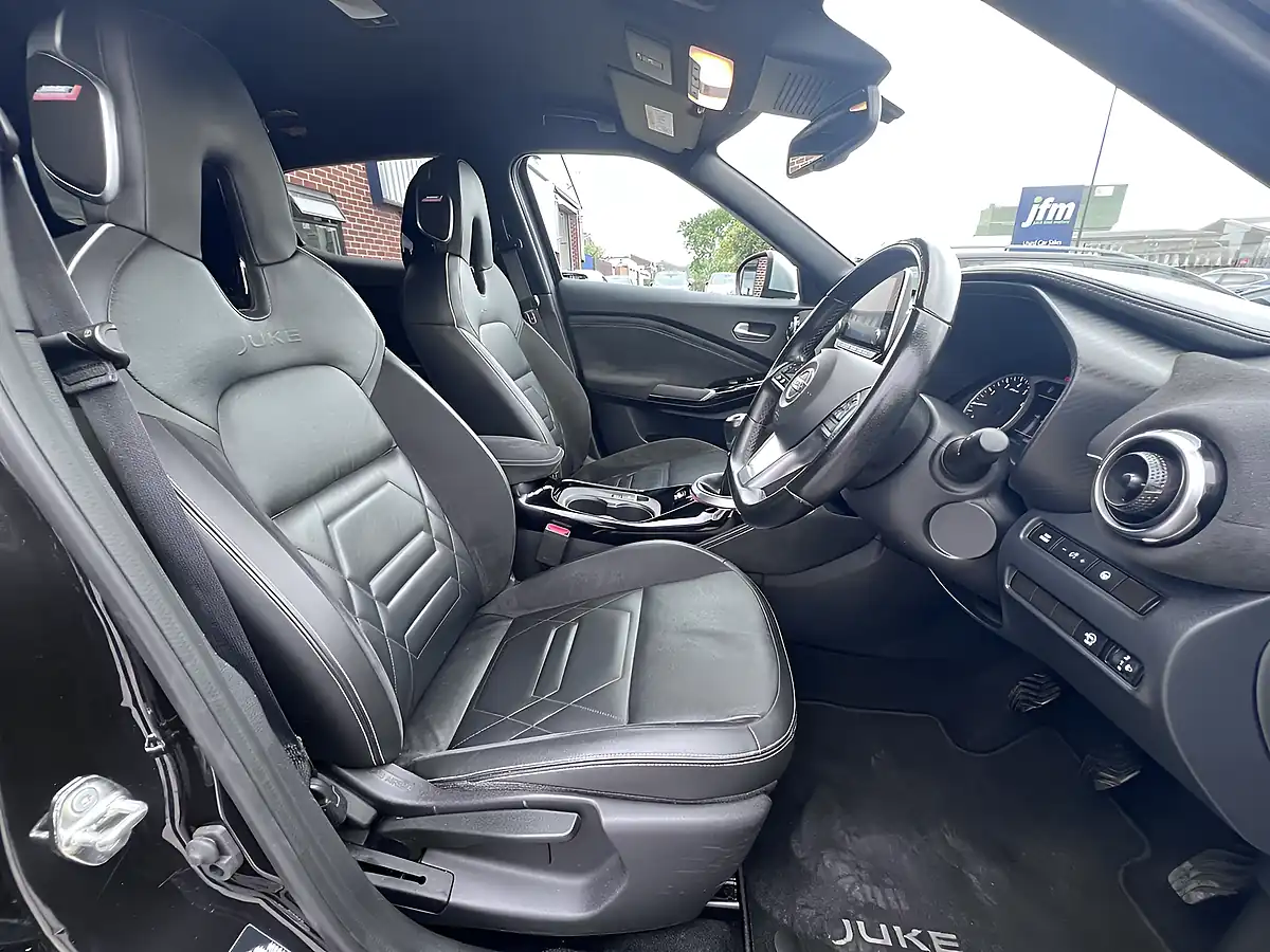 Used 2021 Nissan Juke Tekna+ Pearl Black Met - Interior and Exterior details 3