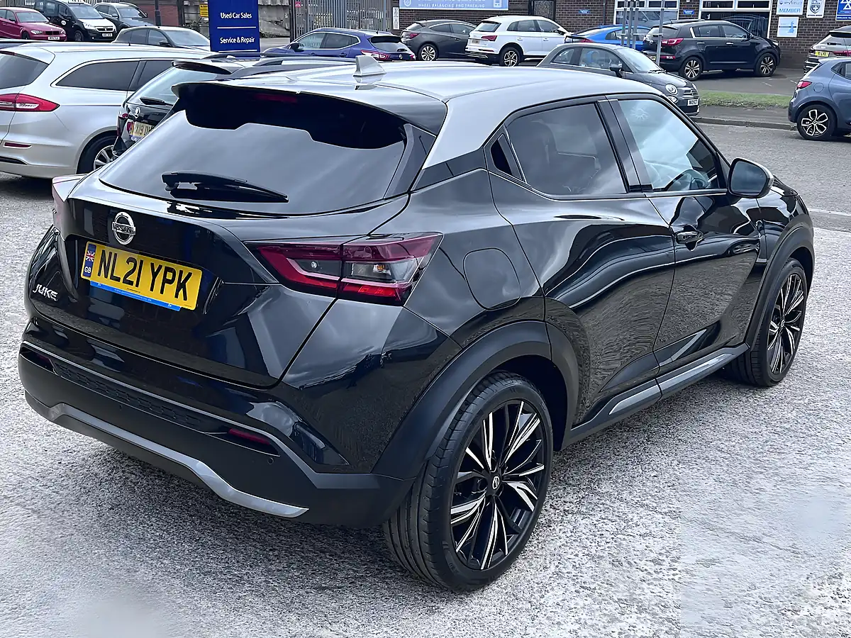 Used 2021 Nissan Juke Tekna+ Pearl Black Met - Interior and Exterior details 6