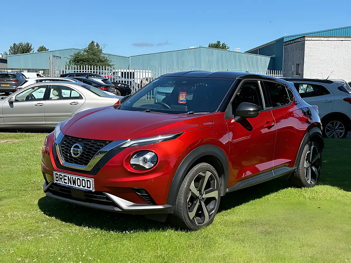 Used 2021 Nissan Juke Tekna Red - Interior and Exterior details 3