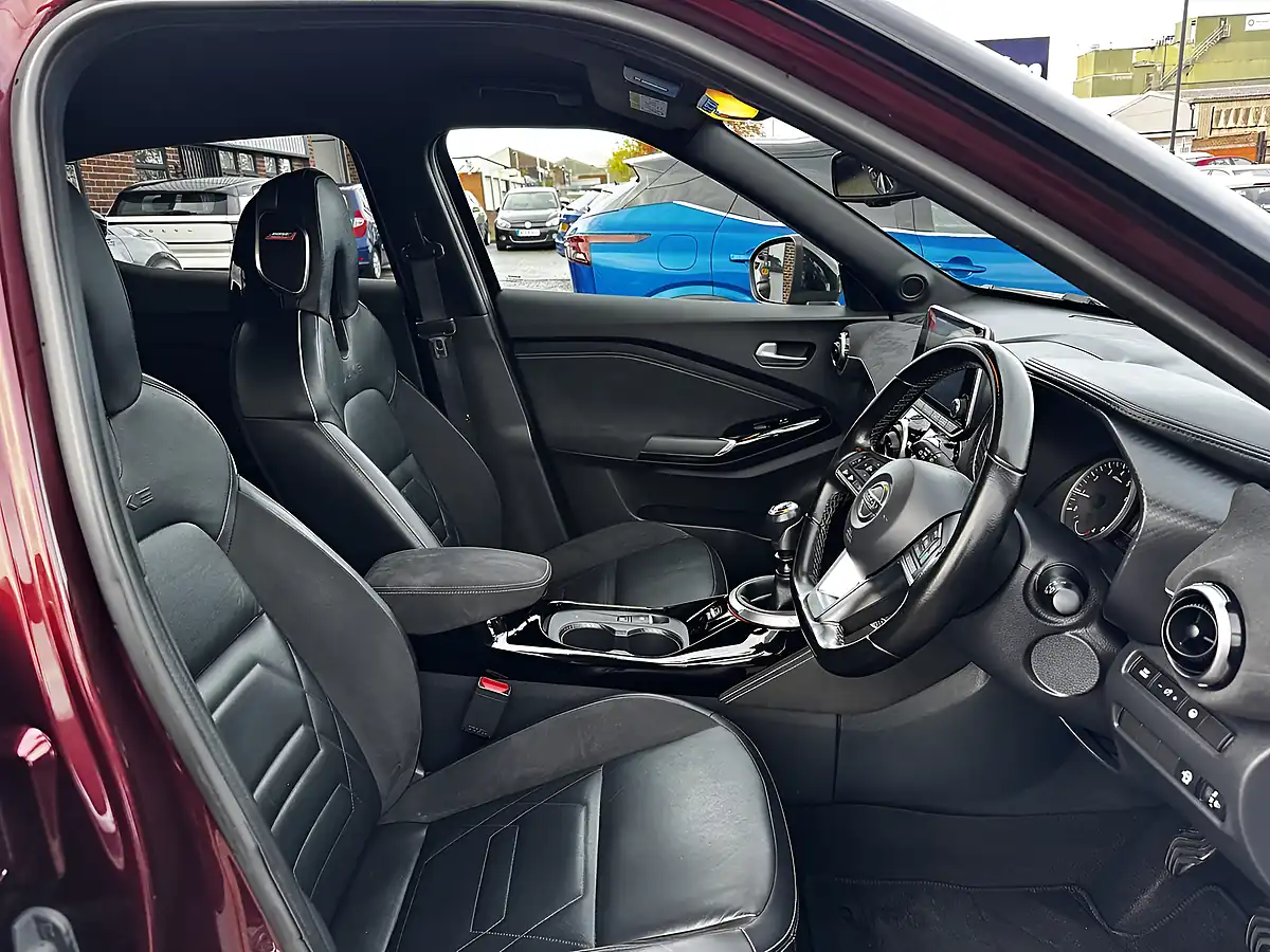 Used 2021 Nissan Juke Tekna+ Red Metallic - Interior and Exterior details 2