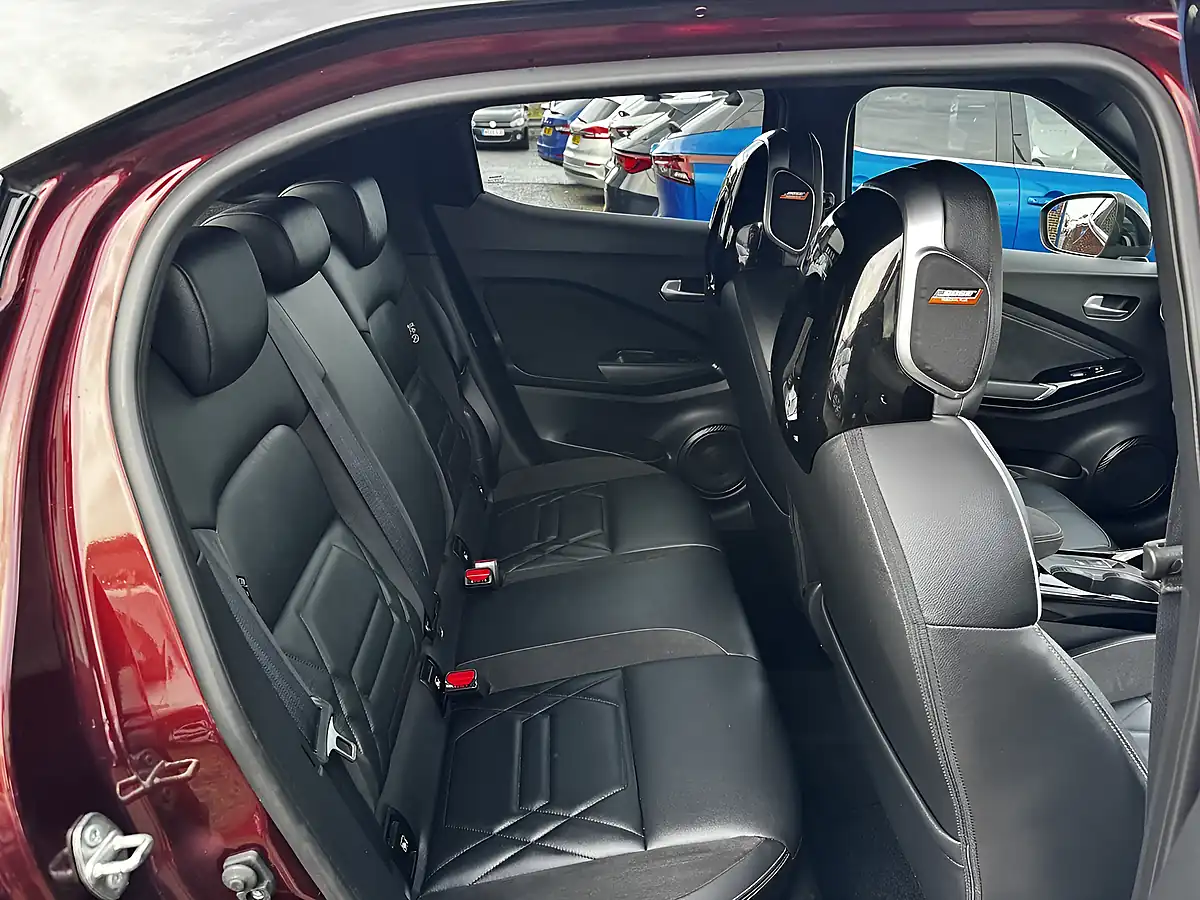 Used 2021 Nissan Juke Tekna+ Red Metallic - Interior and Exterior details 4