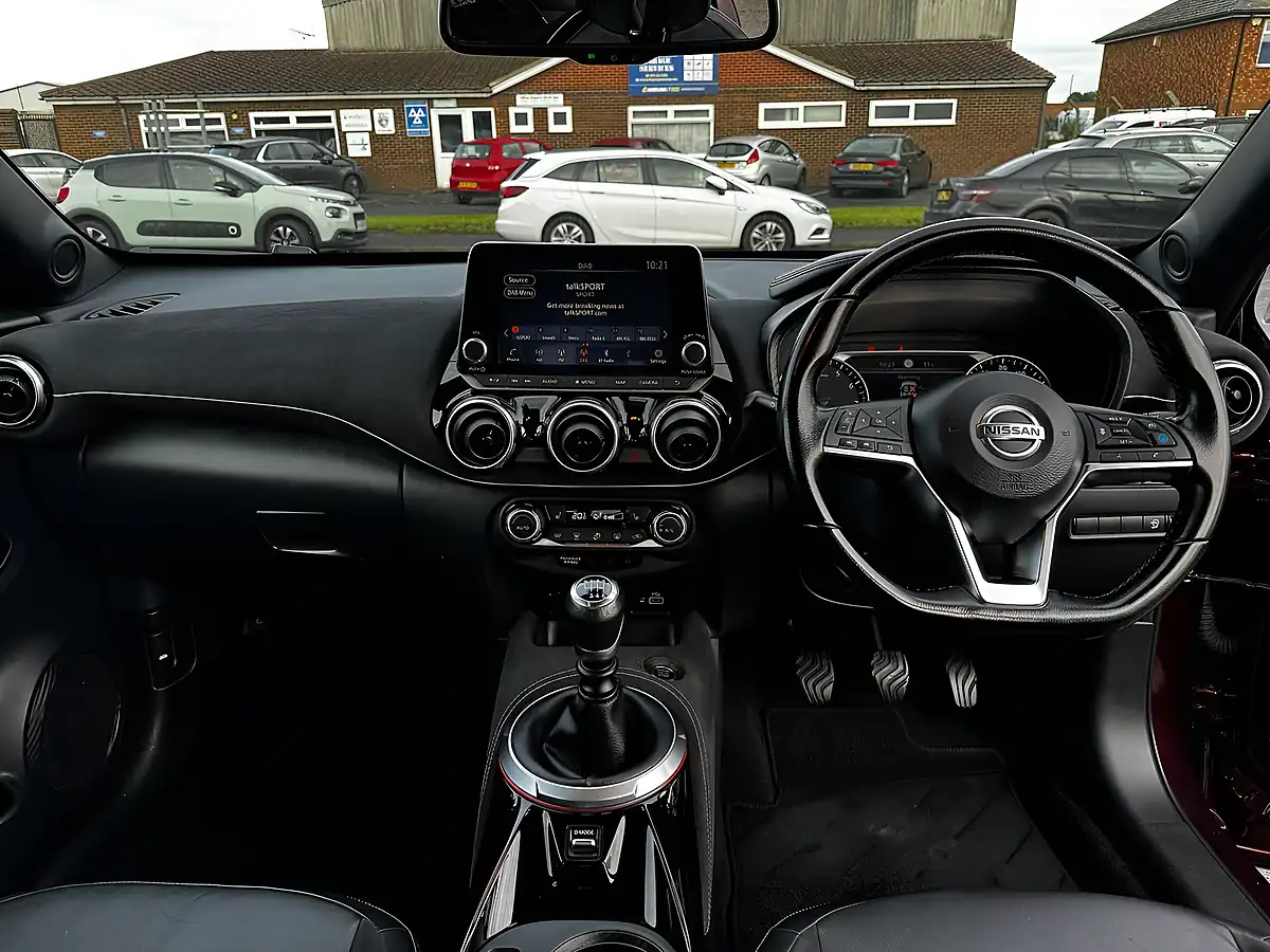 Used 2021 Nissan Juke Tekna+ Red Metallic - Interior and Exterior details 6