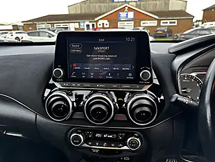Used 2021 Nissan Juke Tekna+ Red Metallic - Interior and Exterior details 8