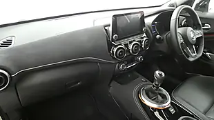 Used 2021 Nissan Juke Tekna+ White - Interior and Exterior details 6