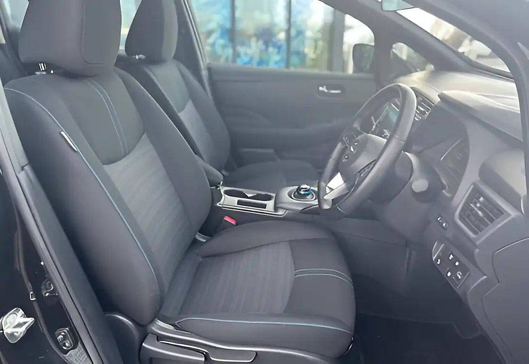 Used 2021 Nissan Leaf Acenta Black - Interior and Exterior details 16