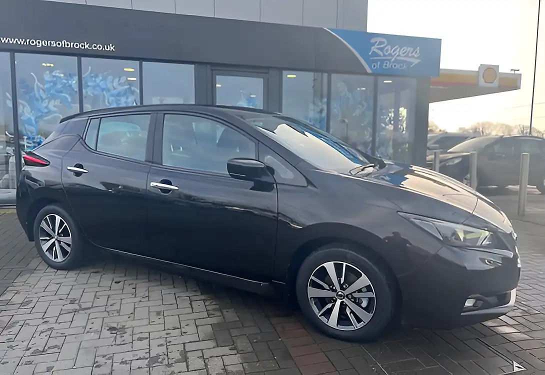Used 2021 Nissan Leaf Acenta Black - Interior and Exterior details 5