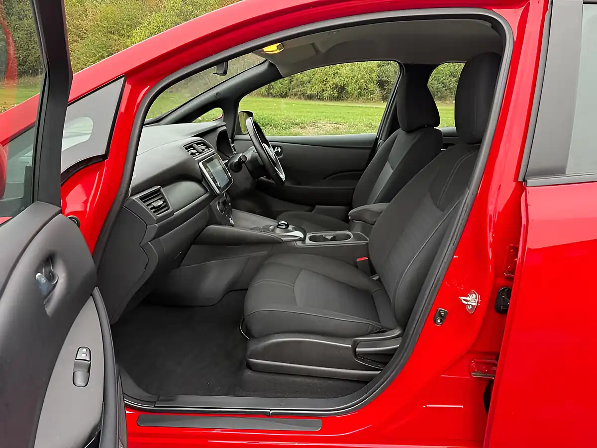 Used 2021 Nissan Leaf Acenta Flame Red - Interior and Exterior details 7