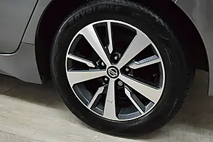 Used 2021 Nissan Leaf Acenta Grey - Interior and Exterior details 9