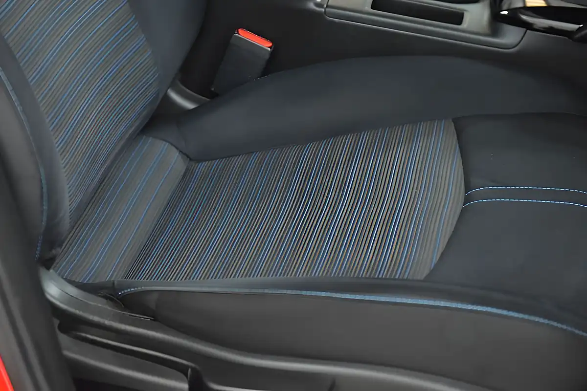 Used 2021 Nissan Leaf Acenta Red - Interior and Exterior details 10