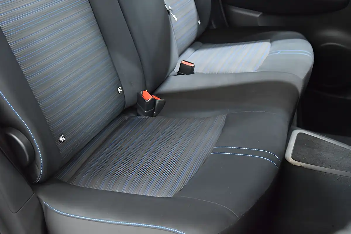 Used 2021 Nissan Leaf Acenta Red - Interior and Exterior details 11