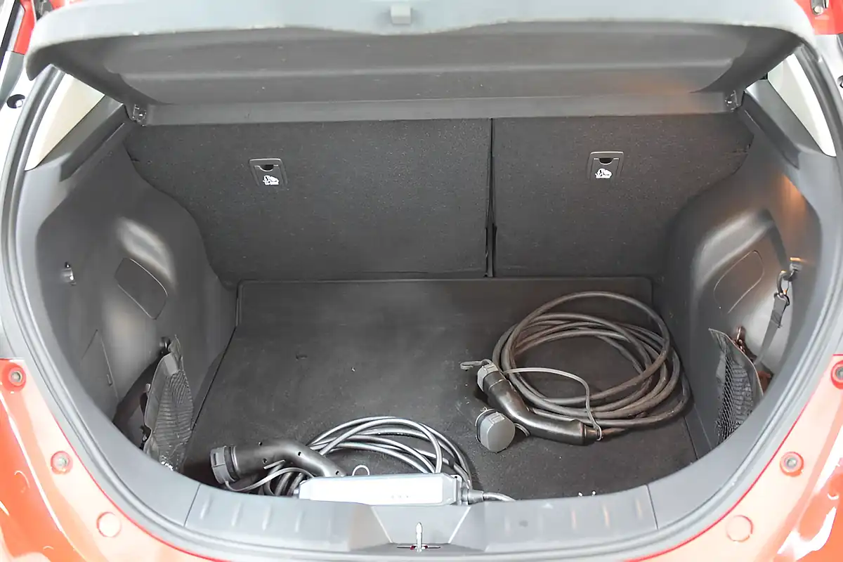 Used 2021 Nissan Leaf Acenta Red - Interior and Exterior details 13