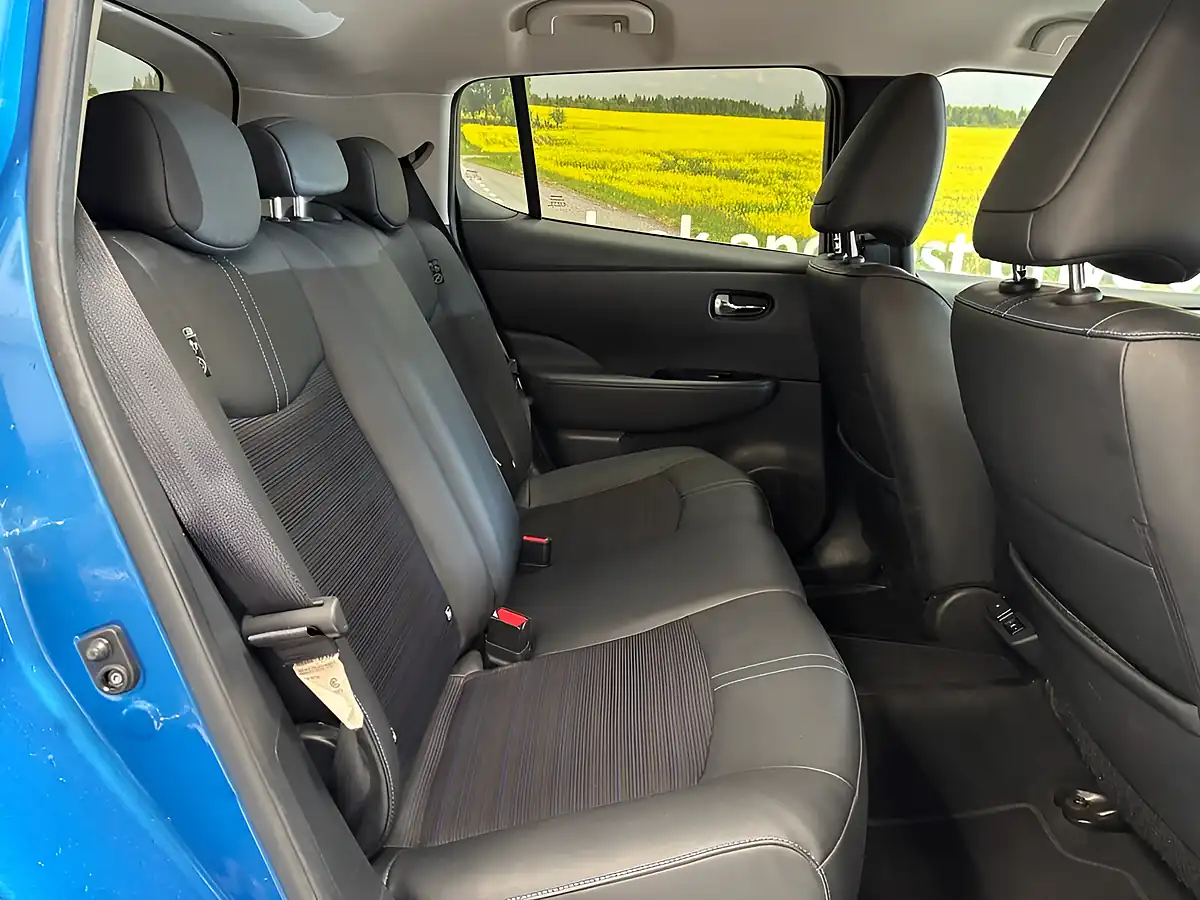 Used 2021 Nissan Leaf N-Connecta Blue - Interior and Exterior details 12