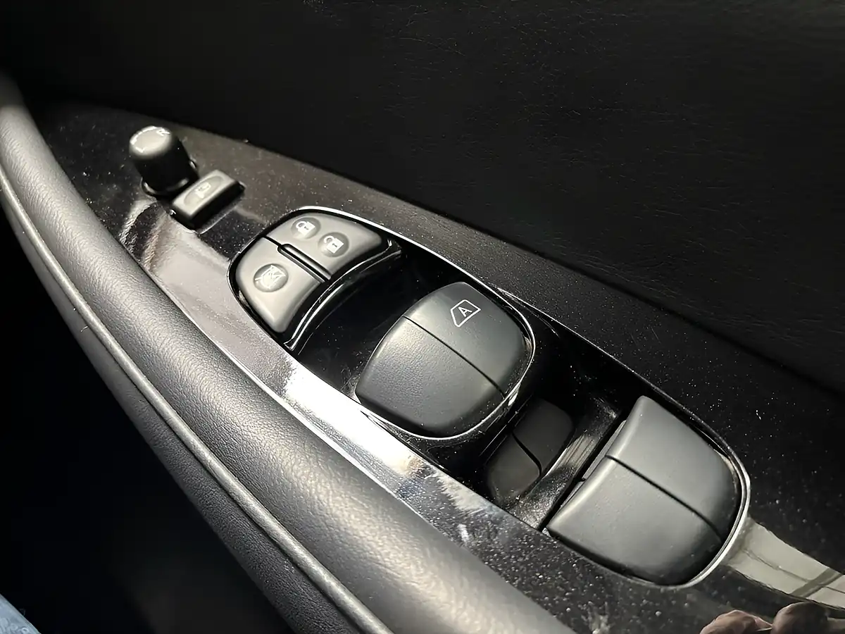 Used 2021 Nissan Leaf N-Connecta Blue - Interior and Exterior details 16