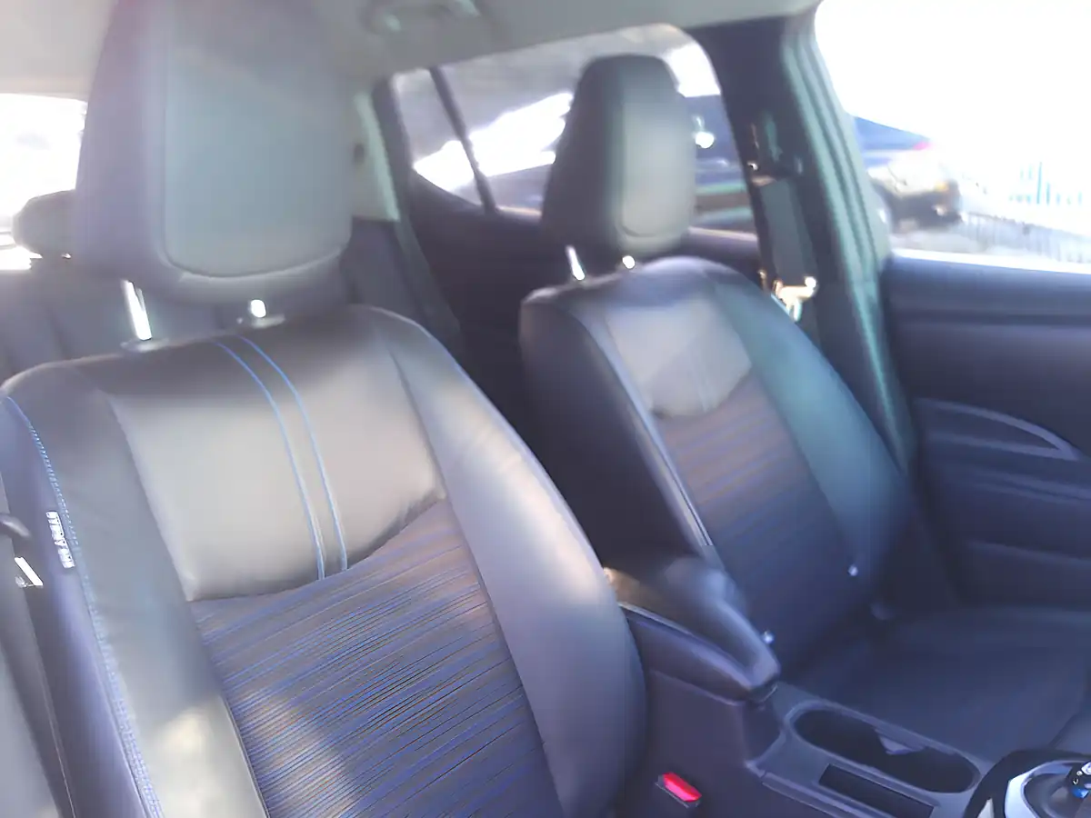 Used 2021 Nissan Leaf N-Connecta Grey - Interior and Exterior details 15
