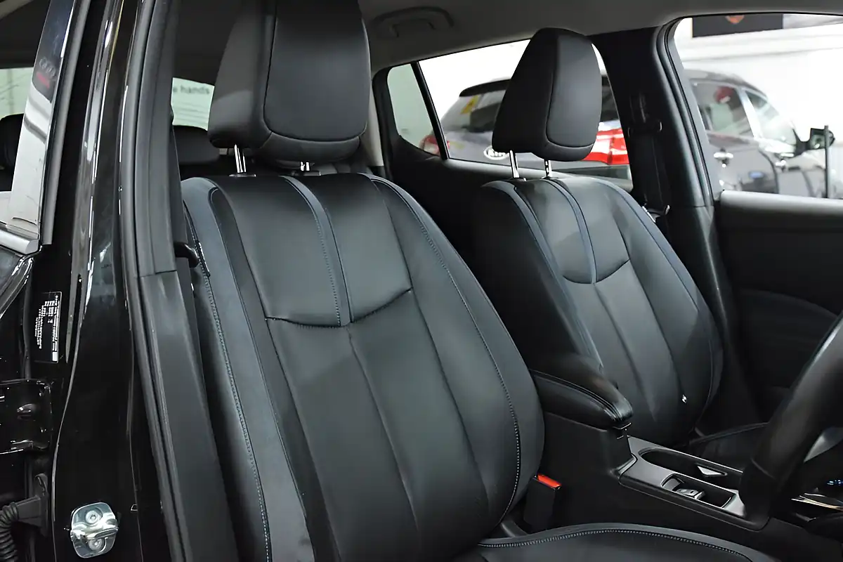 Used 2021 Nissan Leaf Tekna Black - Interior and Exterior details 13