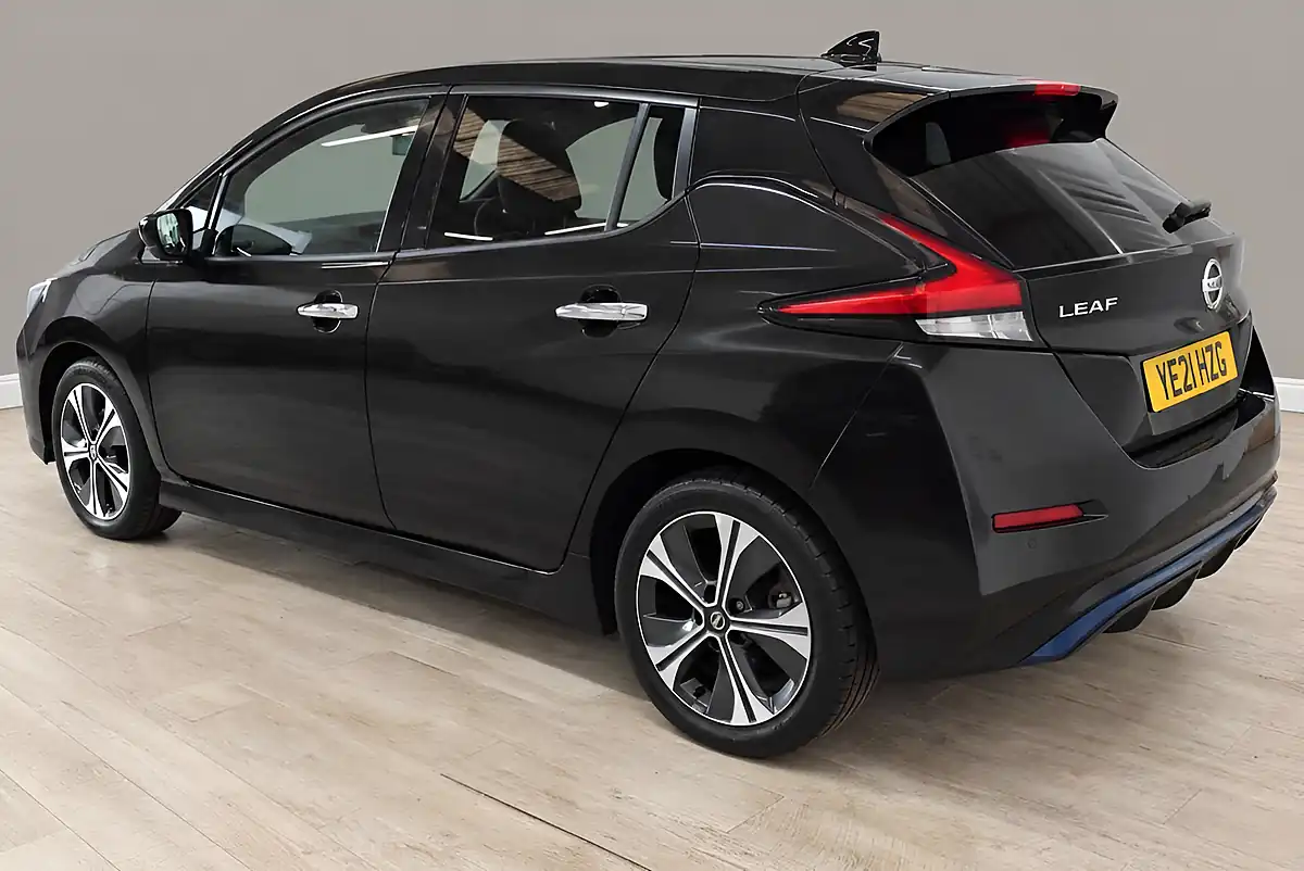 Used 2021 Nissan Leaf Tekna Black - Interior and Exterior details 3