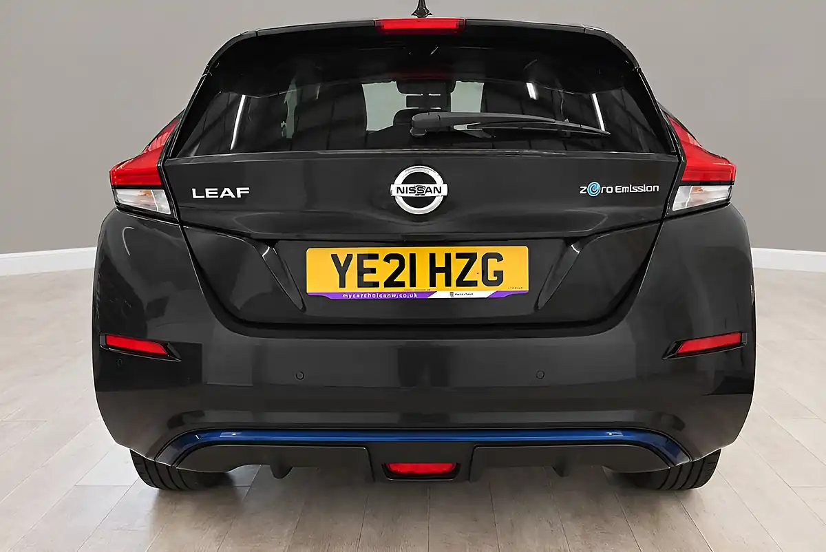 Used 2021 Nissan Leaf Tekna Black - Interior and Exterior details 7