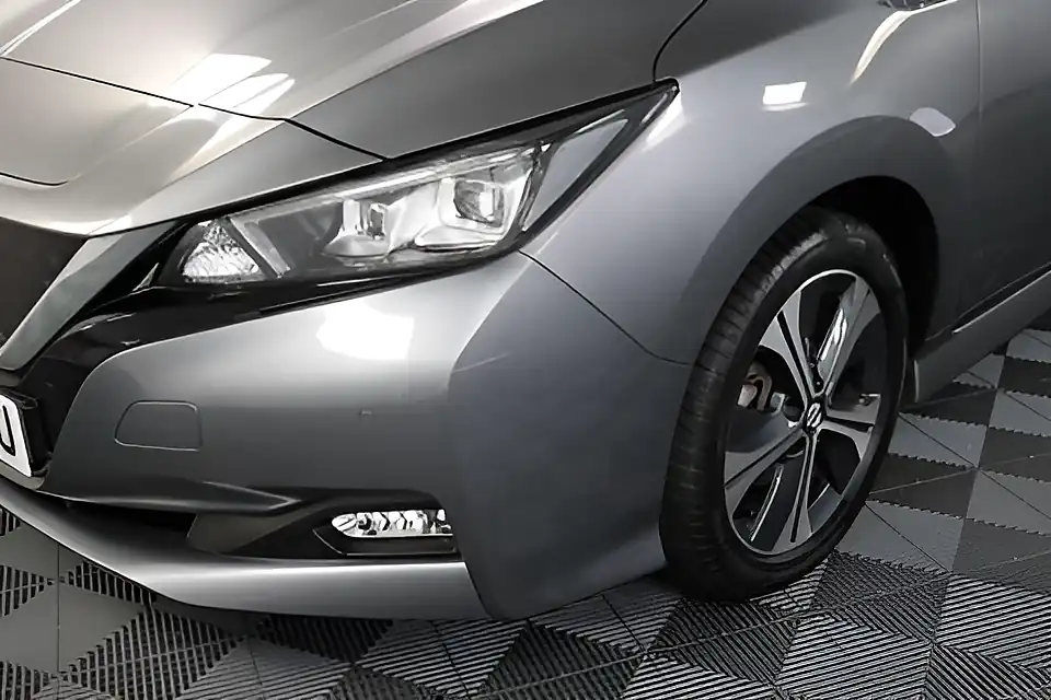 Used 2021 Nissan Leaf Tekna Grey - Interior and Exterior details 16