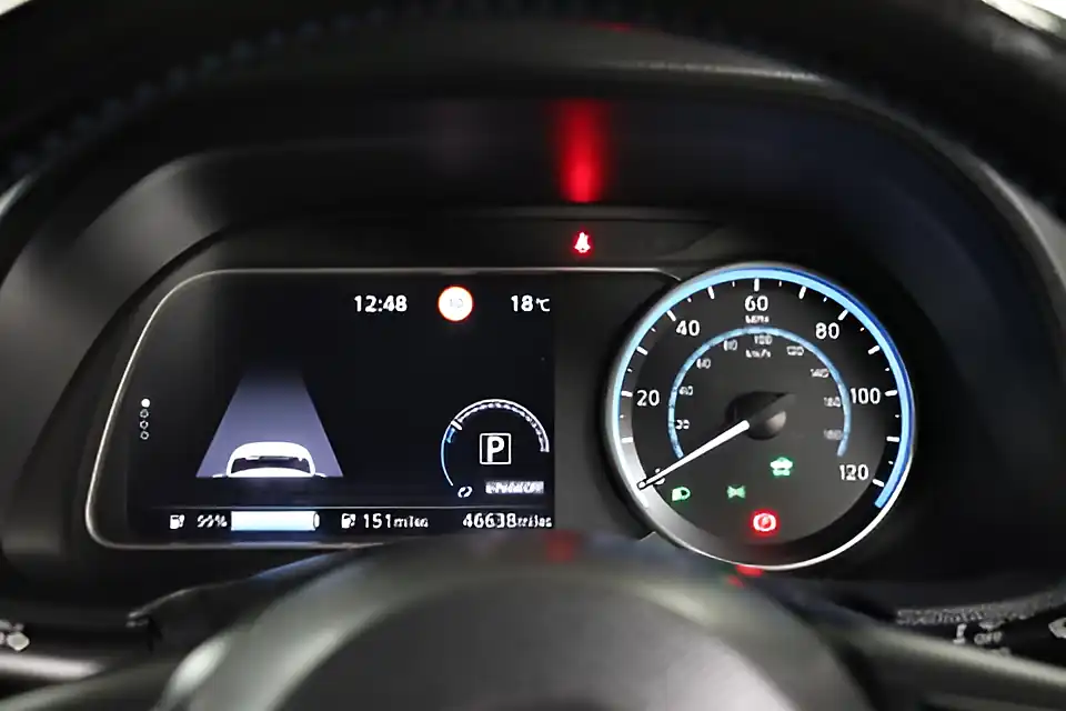 Used 2021 Nissan Leaf Tekna Grey - Interior and Exterior details 18