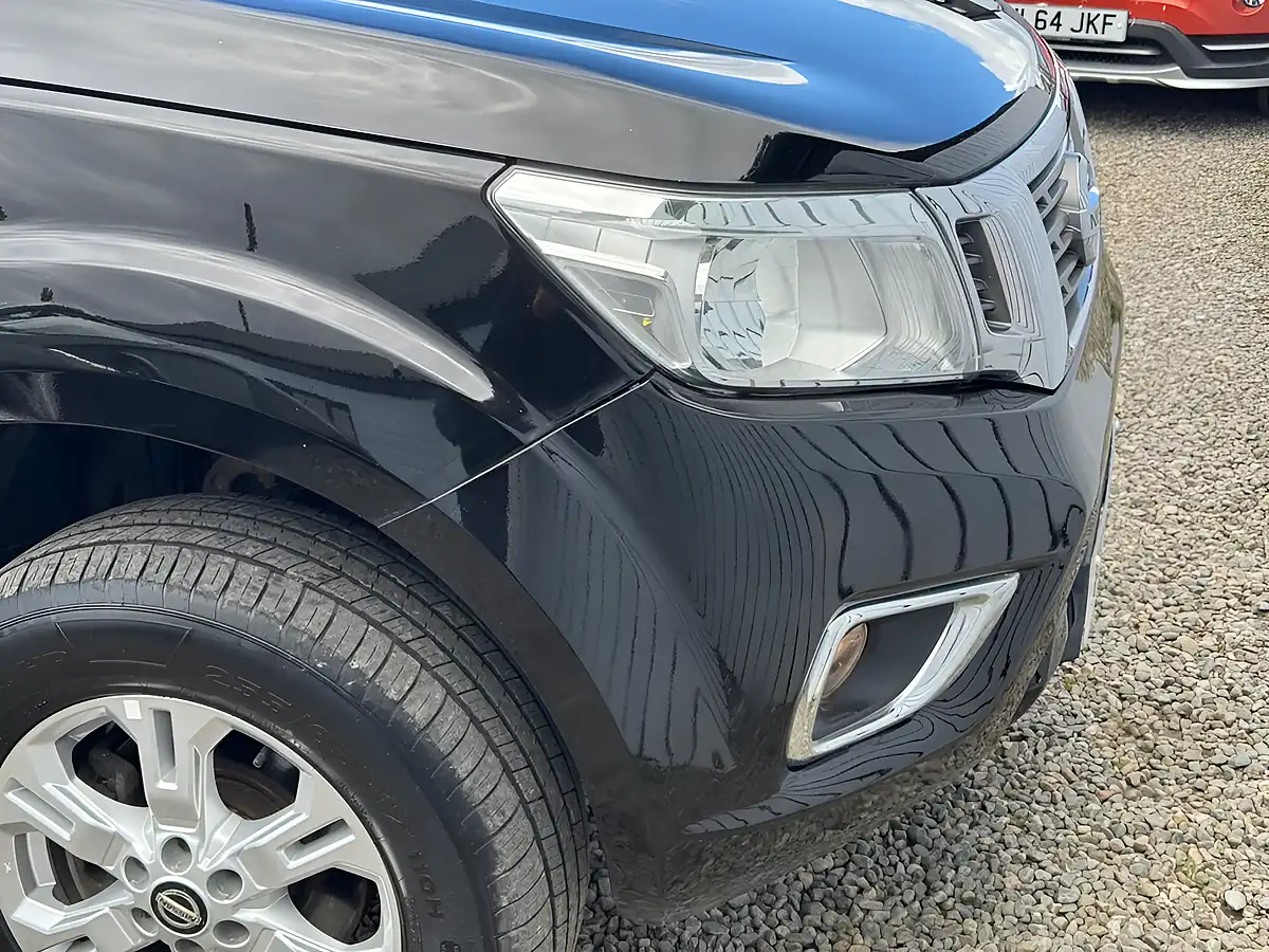 Used 2021 Nissan Navara Acenta Black - Interior and Exterior details 10