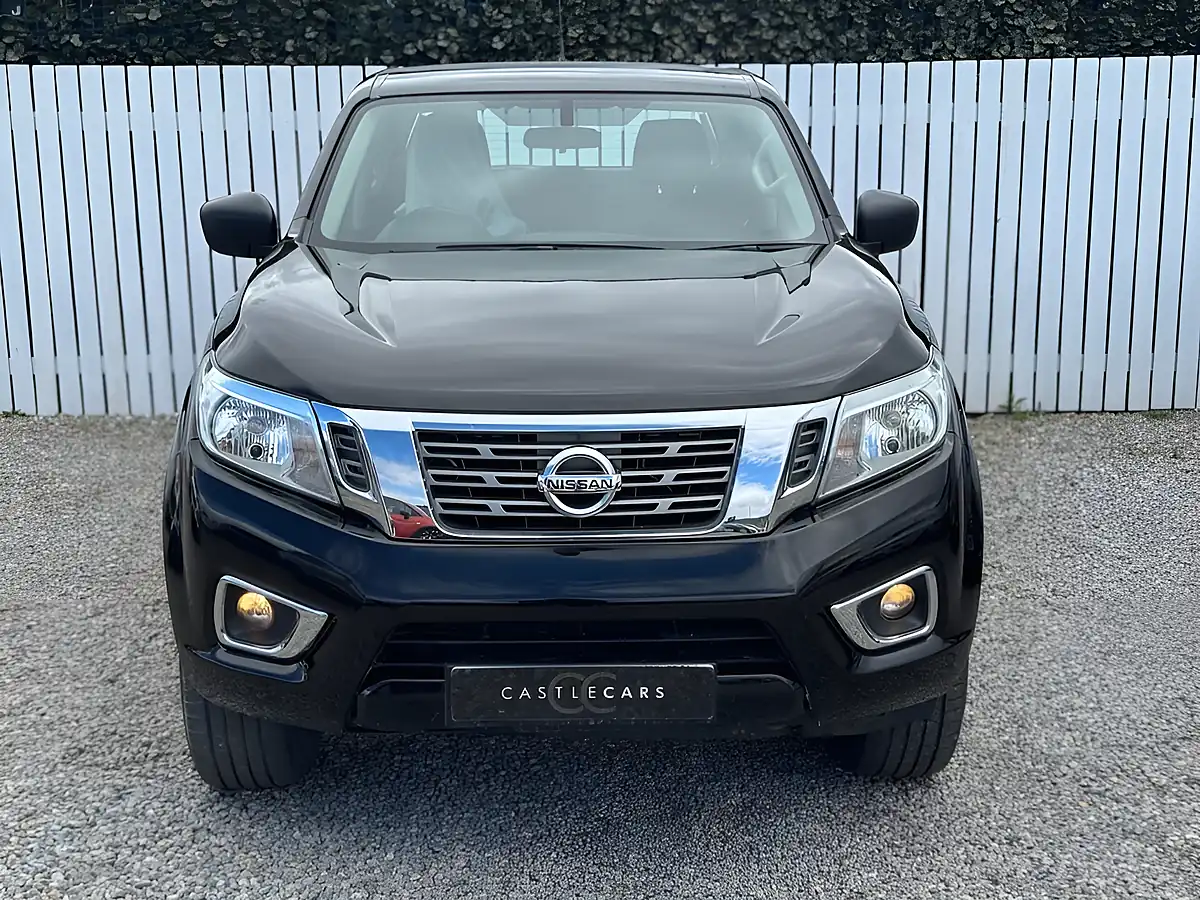 Used 2021 Nissan Navara Acenta Black - Interior and Exterior details 2