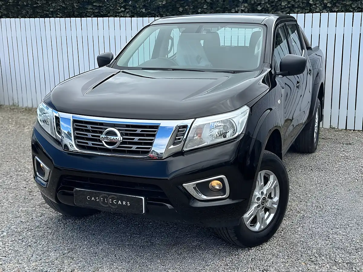 Used 2021 Nissan Navara Acenta Black - Interior and Exterior details 3