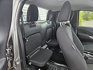 Used 2021 Nissan Navara Acenta Grey - Interior and Exterior details 10