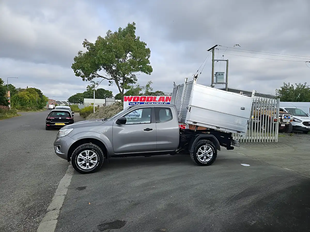 Used 2021 Nissan Navara Acenta Grey - Interior and Exterior details 5
