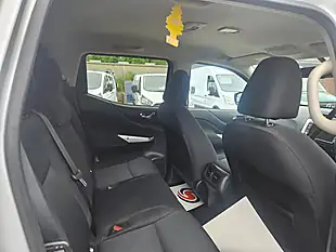Used 2021 Nissan Navara N-Connecta Silver - Interior and Exterior details 10