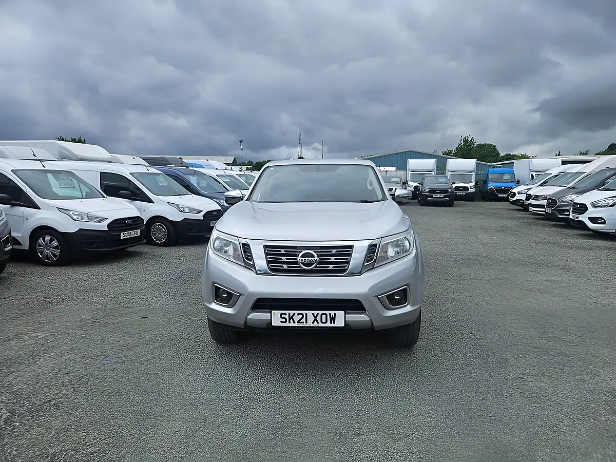 Used 2021 Nissan Navara N-Connecta Silver - Interior and Exterior details 3