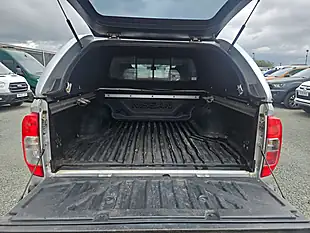 Used 2021 Nissan Navara N-Connecta Silver - Interior and Exterior details 9